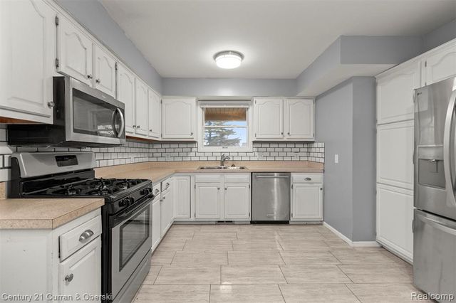 18811 Hanna Street, Melvindale, MI 48122