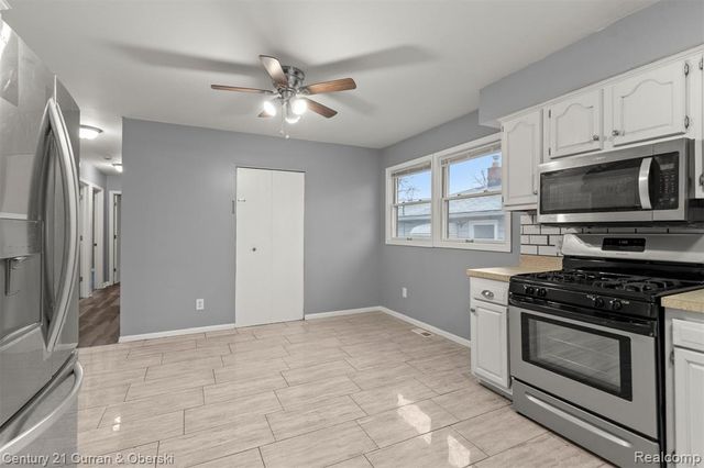 18811 Hanna Street, Melvindale, MI 48122