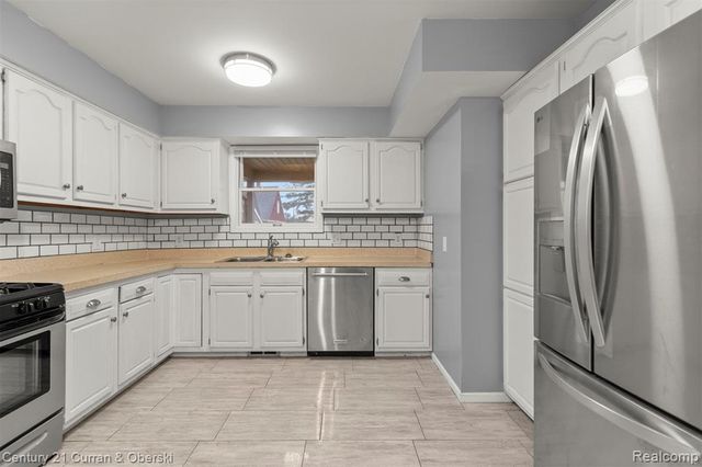 18811 Hanna Street, Melvindale, MI 48122