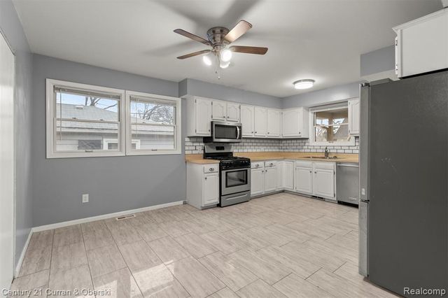 18811 Hanna Street, Melvindale, MI 48122