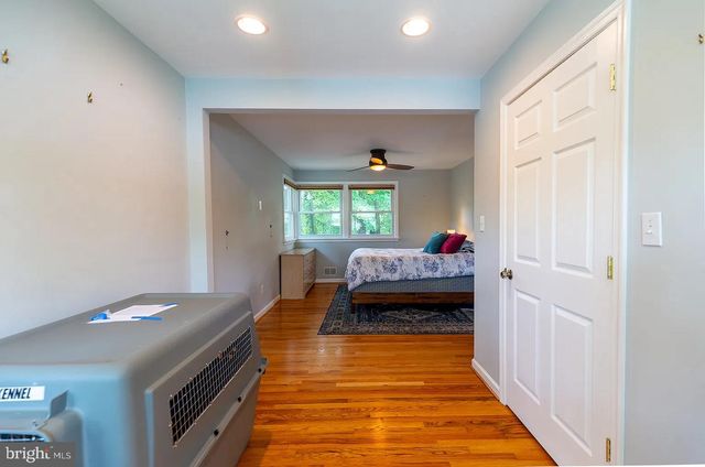 3026 KADALA PL, Falls Church, VA 22042