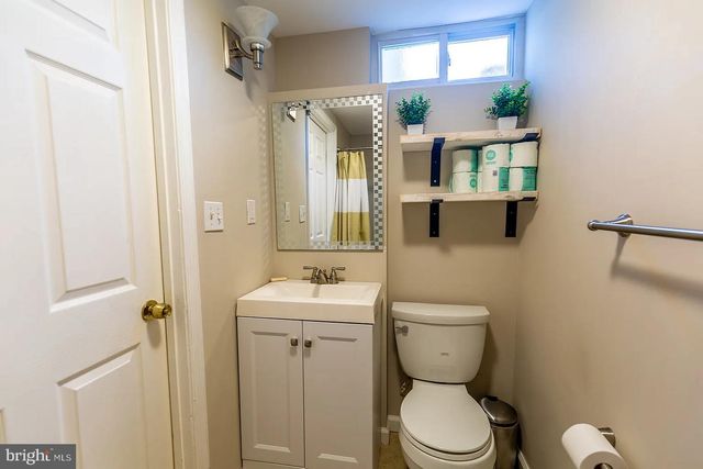 3026 KADALA PL, Falls Church, VA 22042