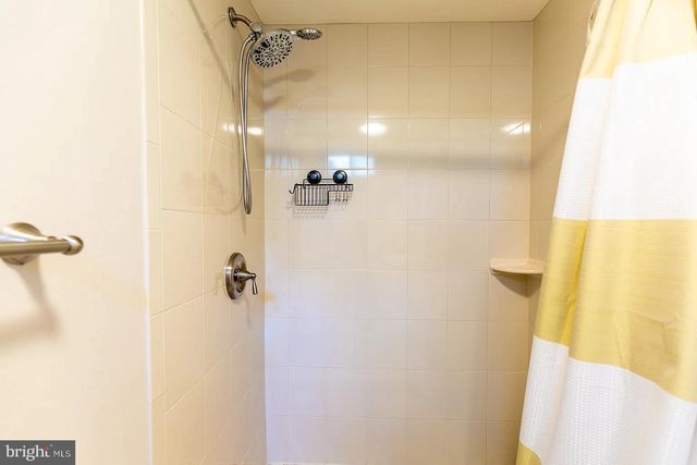 3026 KADALA PL, Falls Church, VA 22042