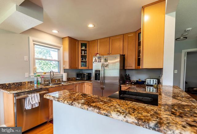 3026 KADALA PL, Falls Church, VA 22042