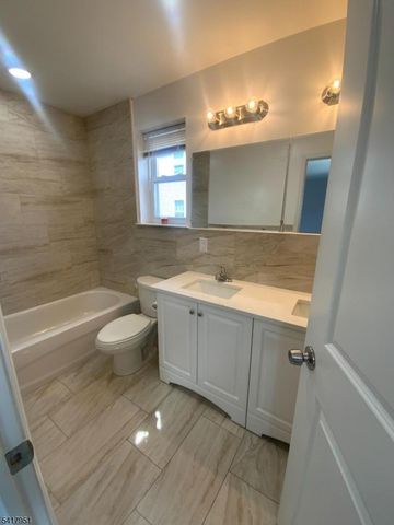 420 S 10Th St, Newark City, NJ 07103