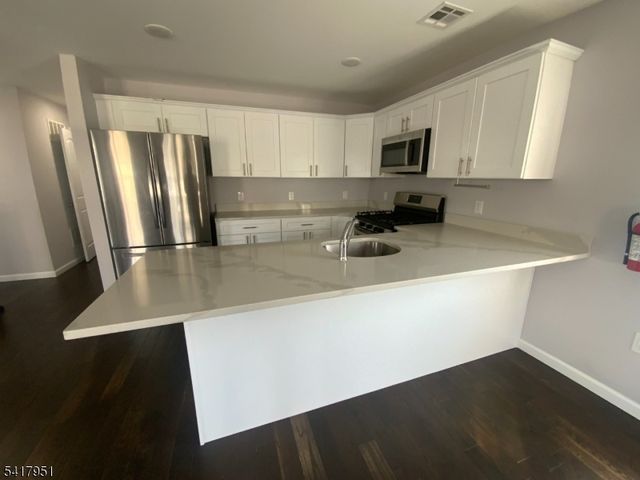 420 S 10Th St, Newark City, NJ 07103