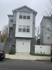 420 S 10Th St, Newark City, NJ 07103
