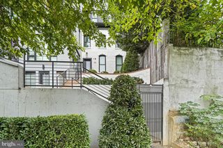 725 EUCLID ST NW #1, Washington, DC 20001