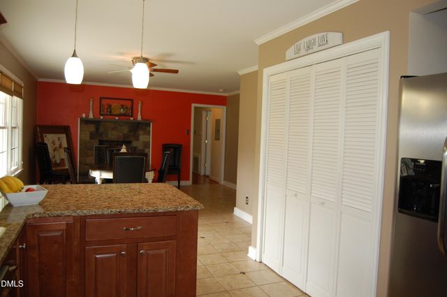 1517 Oakdale Circle, Henderson, NC 27536