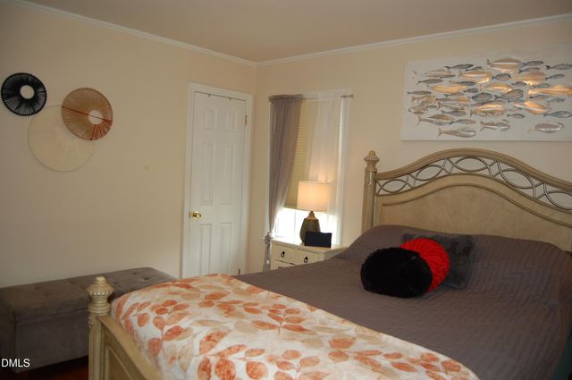 1517 Oakdale Circle, Henderson, NC 27536