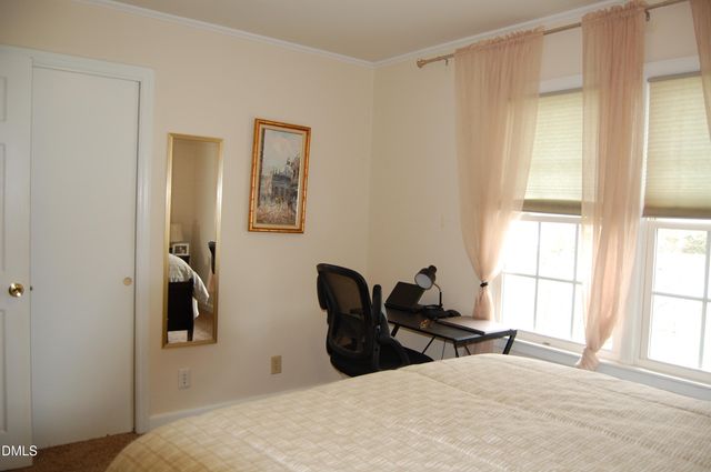 1517 Oakdale Circle, Henderson, NC 27536