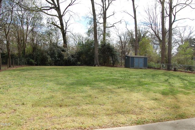1517 Oakdale Circle, Henderson, NC 27536
