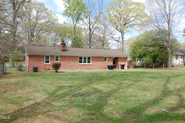 1517 Oakdale Circle, Henderson, NC 27536