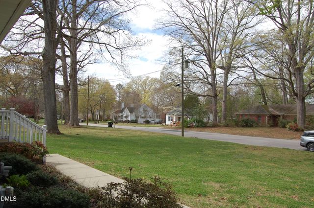 1517 Oakdale Circle, Henderson, NC 27536