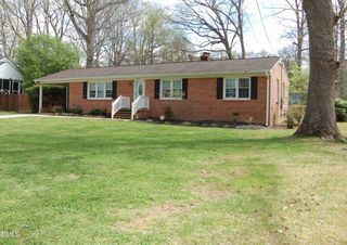 1517 Oakdale Circle, Henderson, NC 27536