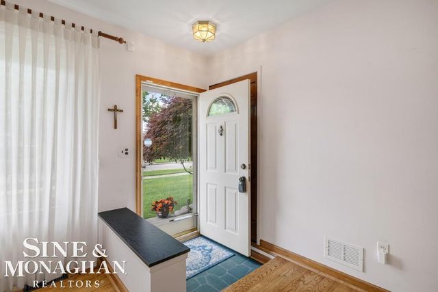 32430 Gloede Drive, Warren, MI 48088