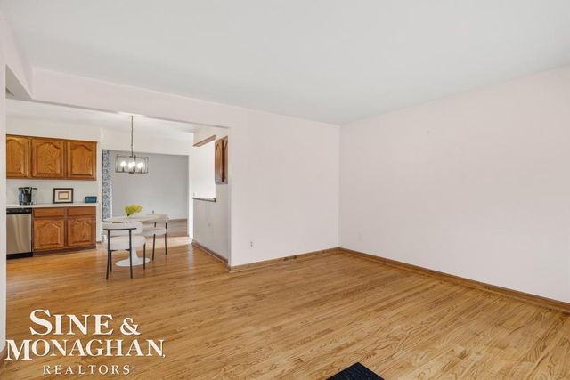 32430 Gloede Drive, Warren, MI 48088