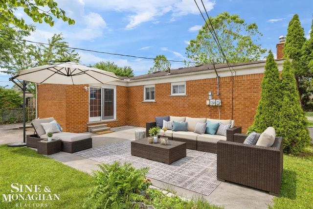 32430 Gloede Drive, Warren, MI 48088