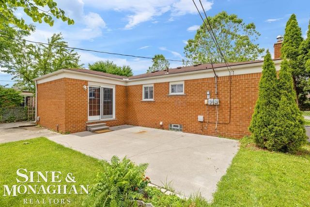32430 Gloede Drive, Warren, MI 48088