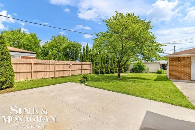 32430 Gloede Drive, Warren, MI 48088
