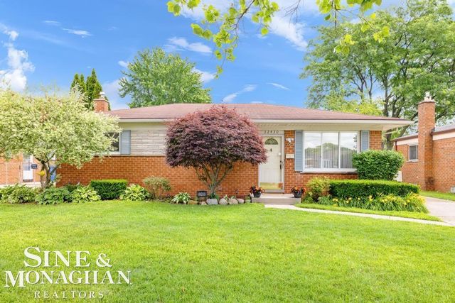 32430 Gloede Drive, Warren, MI 48088