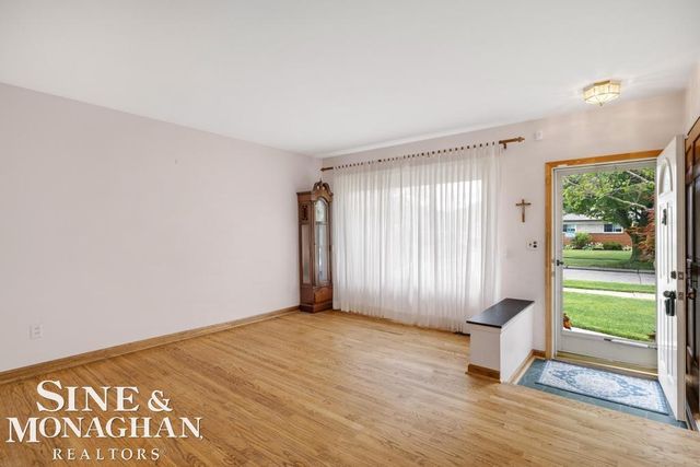 32430 Gloede Drive, Warren, MI 48088