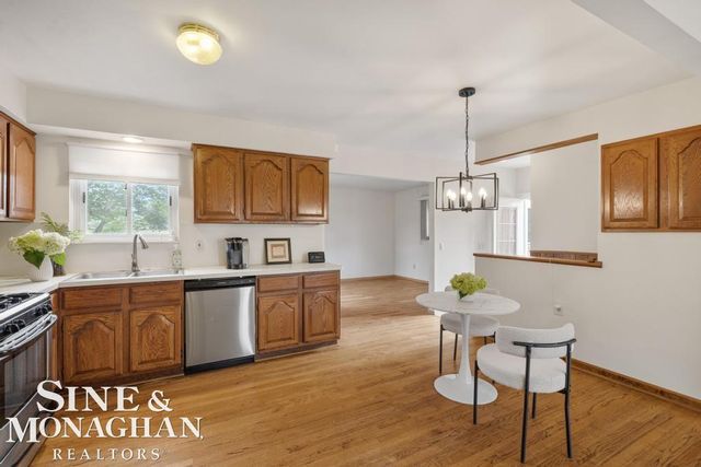 32430 Gloede Drive, Warren, MI 48088