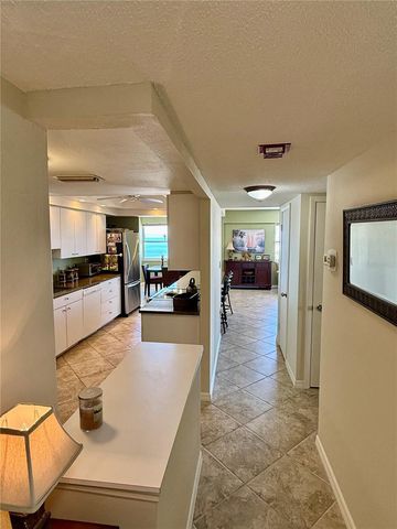 1700 BENJAMIN FRANKLIN DRIVE 9E, Sarasota, FL 34236