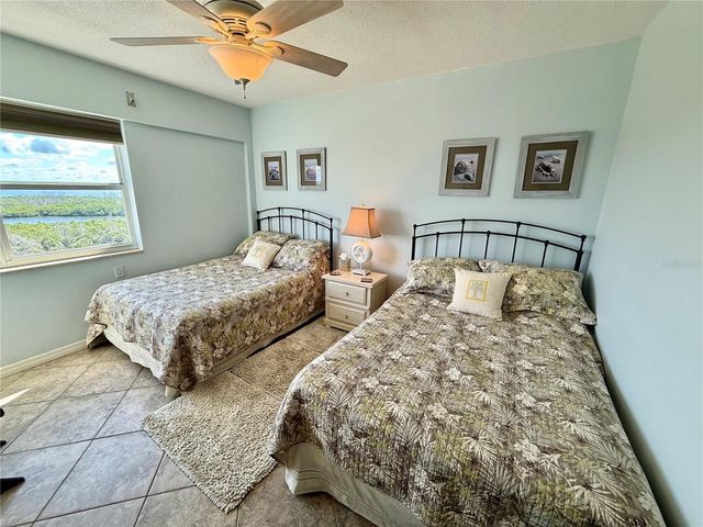 1700 BENJAMIN FRANKLIN DRIVE 9E, Sarasota, FL 34236