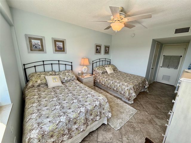 1700 BENJAMIN FRANKLIN DRIVE 9E, Sarasota, FL 34236