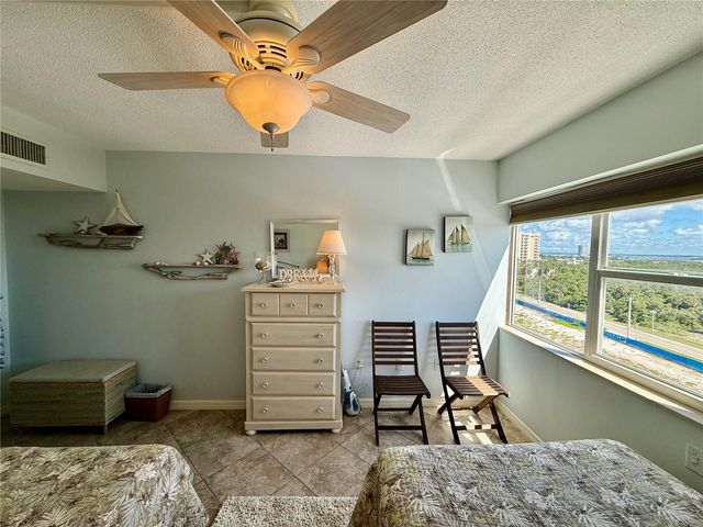 1700 BENJAMIN FRANKLIN DRIVE 9E, Sarasota, FL 34236