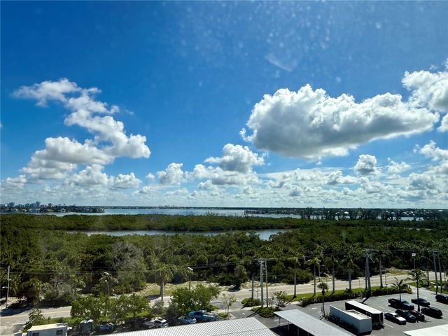 1700 BENJAMIN FRANKLIN DRIVE 9E, Sarasota, FL 34236