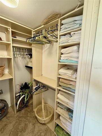 1700 BENJAMIN FRANKLIN DRIVE 9E, Sarasota, FL 34236