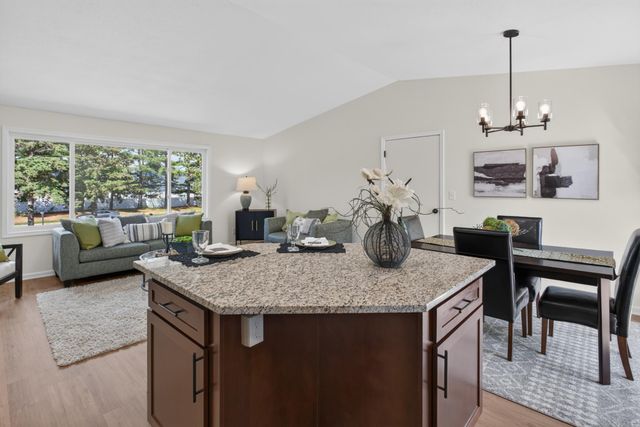 6266 Rivlyn Avenue NW, Anoka, MN 55303