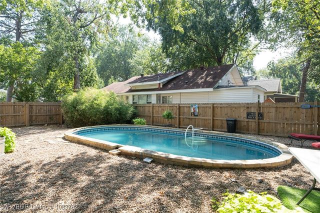 615 Lecta Avenue, Fort Smith, AR 72901