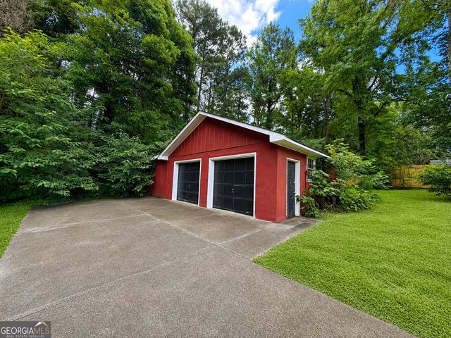 677 Bankshire Drive, Suwanee, GA 30024