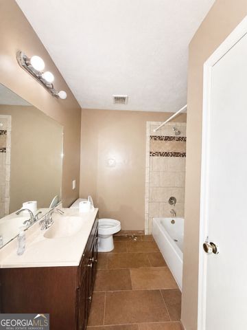 677 Bankshire Drive, Suwanee, GA 30024