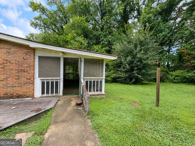 677 Bankshire Drive, Suwanee, GA 30024