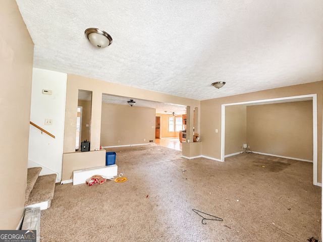 677 Bankshire Drive, Suwanee, GA 30024