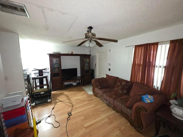 4917 Freedom Circle, Lake Worth, FL 33461