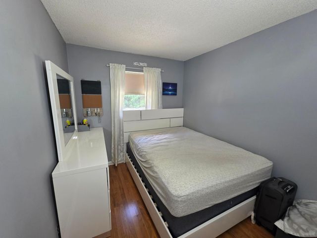 4917 Freedom Circle, Lake Worth, FL 33461