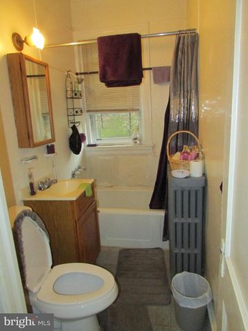 524 W TABOR RD, Philadelphia, PA 19120