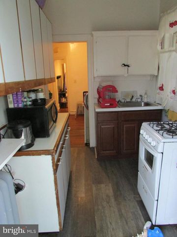 524 W TABOR RD, Philadelphia, PA 19120