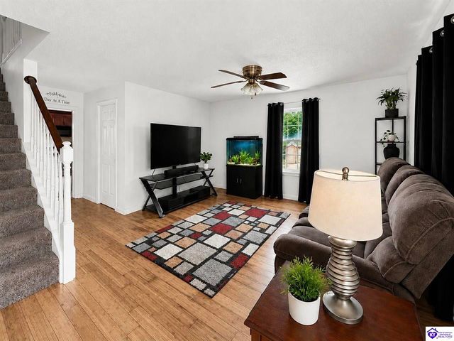 327 Old Cardinal Drive, Elizabethtown, KY 42701