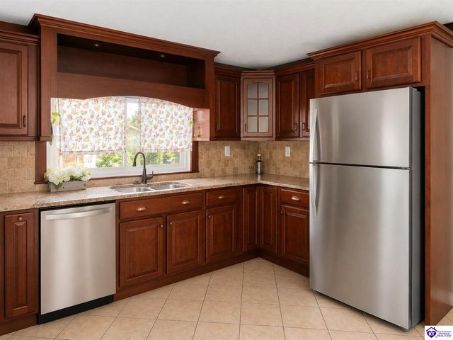327 Old Cardinal Drive, Elizabethtown, KY 42701