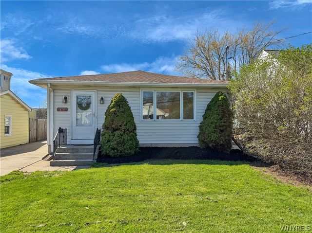 874 Beach Road, Cheektowaga, NY 14225