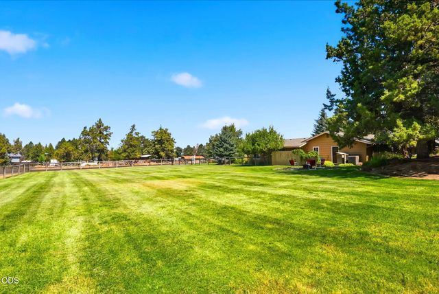 22539 Martee Lane, Bend, OR 97701
