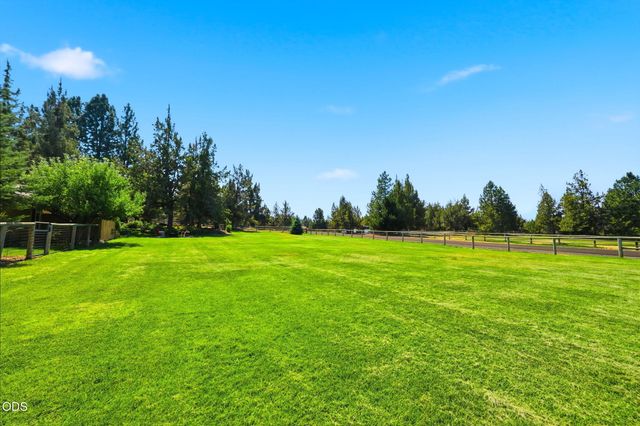 22539 Martee Lane, Bend, OR 97701