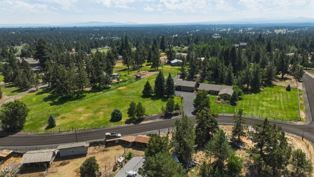 22539 Martee Lane, Bend, OR 97701