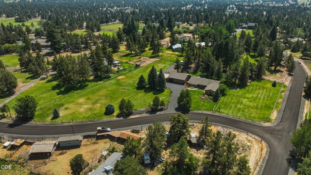 22539 Martee Lane, Bend, OR 97701